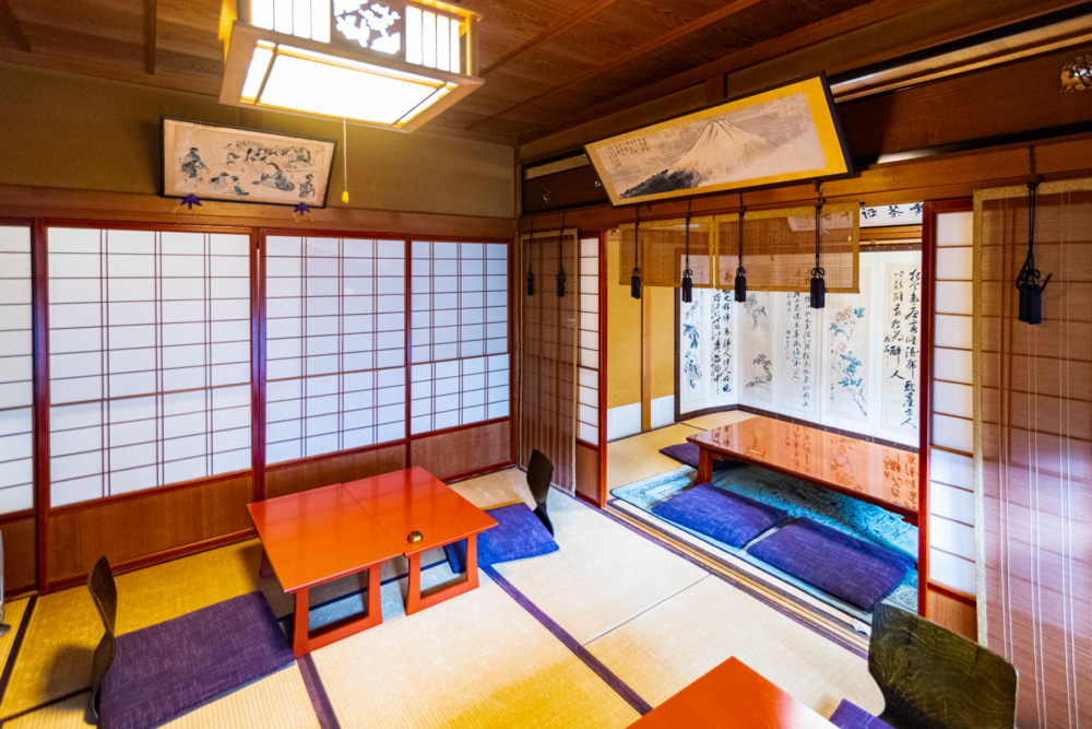 Cutest Cafes in the Japanese Alps: Kanazawa, Takayama & Shirakawago Guide